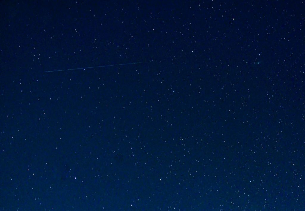 ペルセウス流星群　2020 08 14 03 07 08　NIKON D7200　17.0～70.0 mm f 2.8～4.0